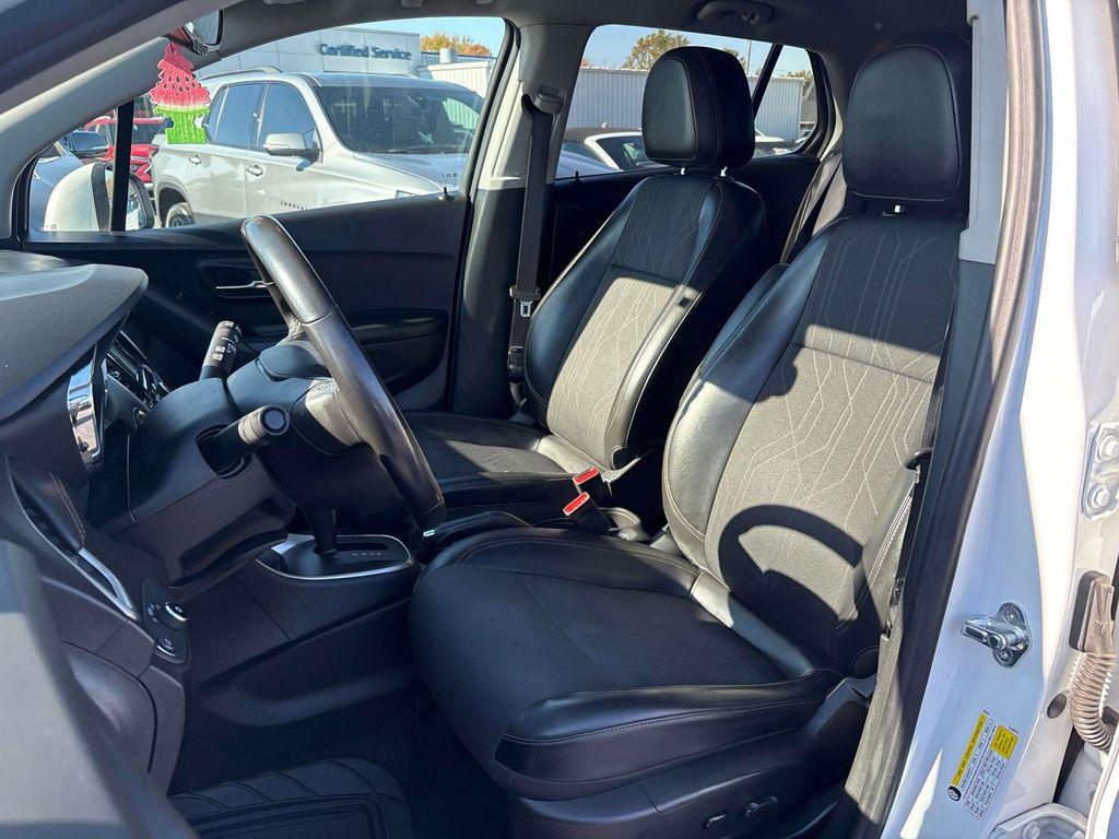 used 2022 Chevrolet Trax car, priced at $18,995