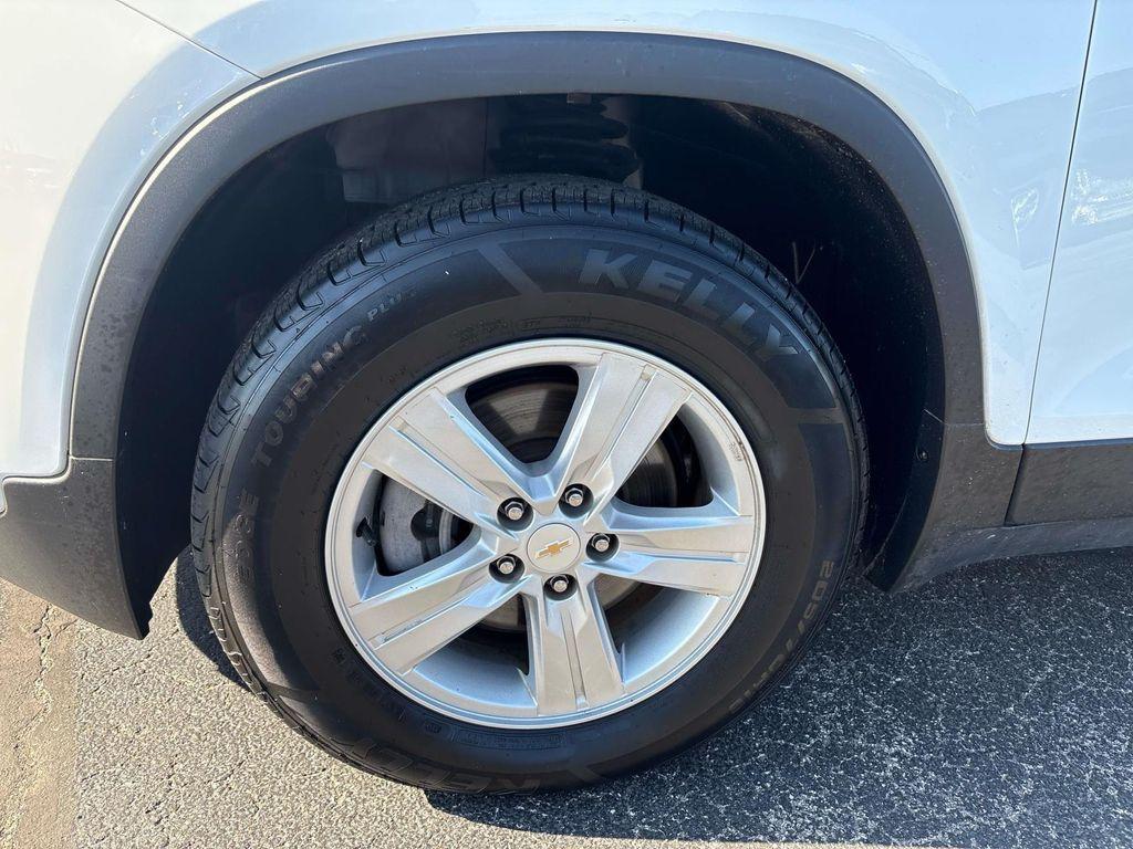 used 2022 Chevrolet Trax car, priced at $18,995