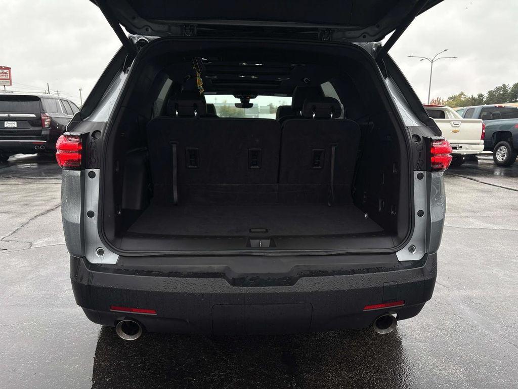 used 2023 Chevrolet Traverse car, priced at $42,995