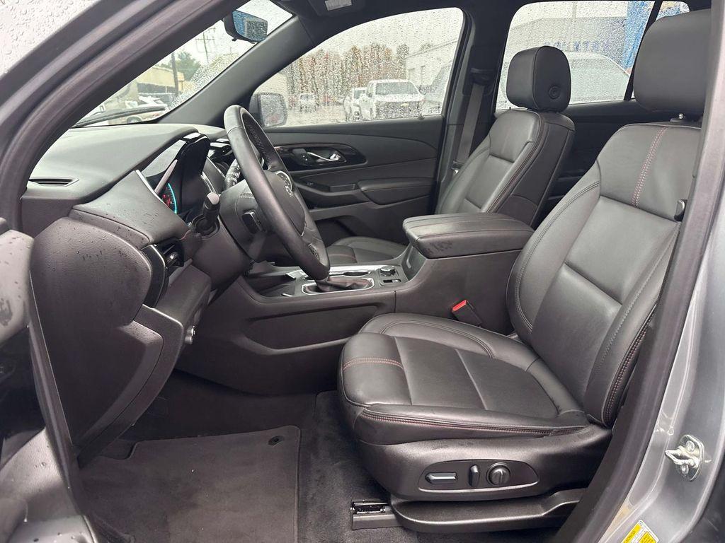 used 2023 Chevrolet Traverse car, priced at $42,995