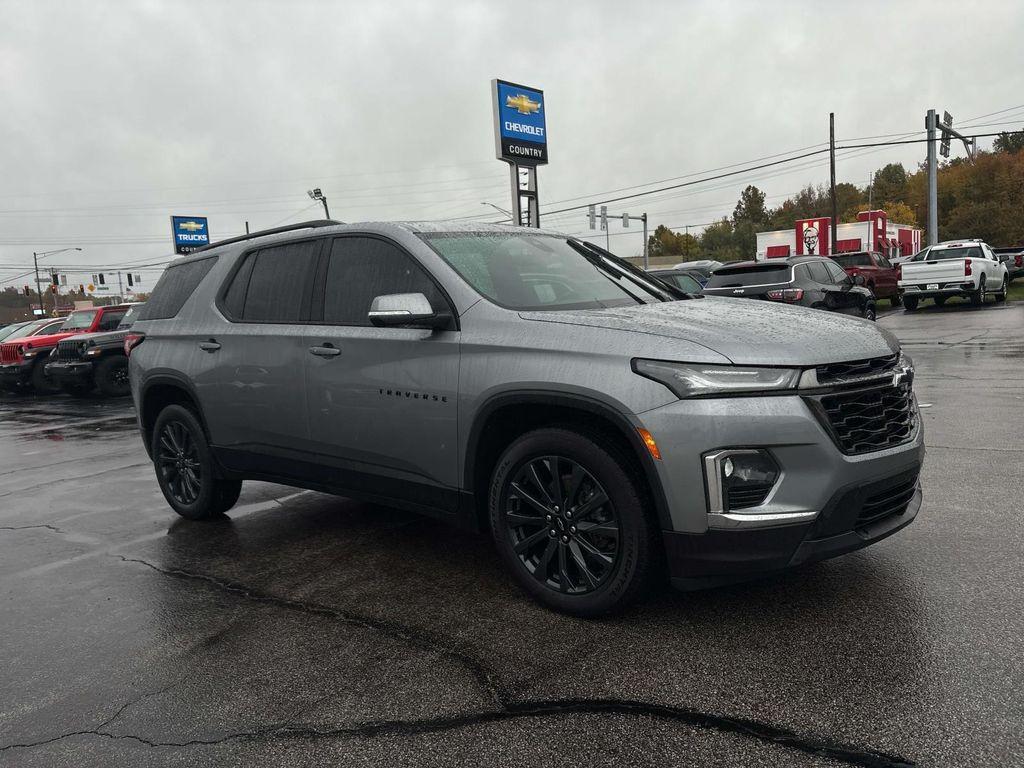 used 2023 Chevrolet Traverse car, priced at $42,995