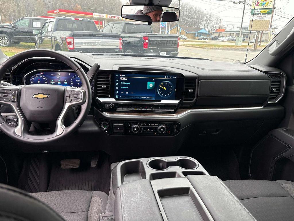 used 2025 Chevrolet Silverado 1500 car