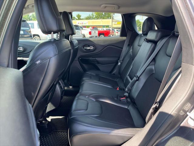 used 2020 Jeep Cherokee car, priced at $18,995