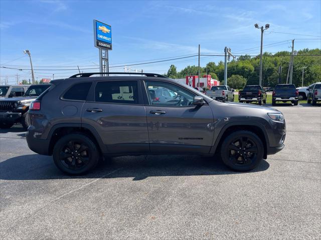 used 2020 Jeep Cherokee car, priced at $18,995