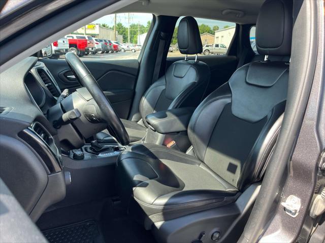 used 2020 Jeep Cherokee car, priced at $18,995