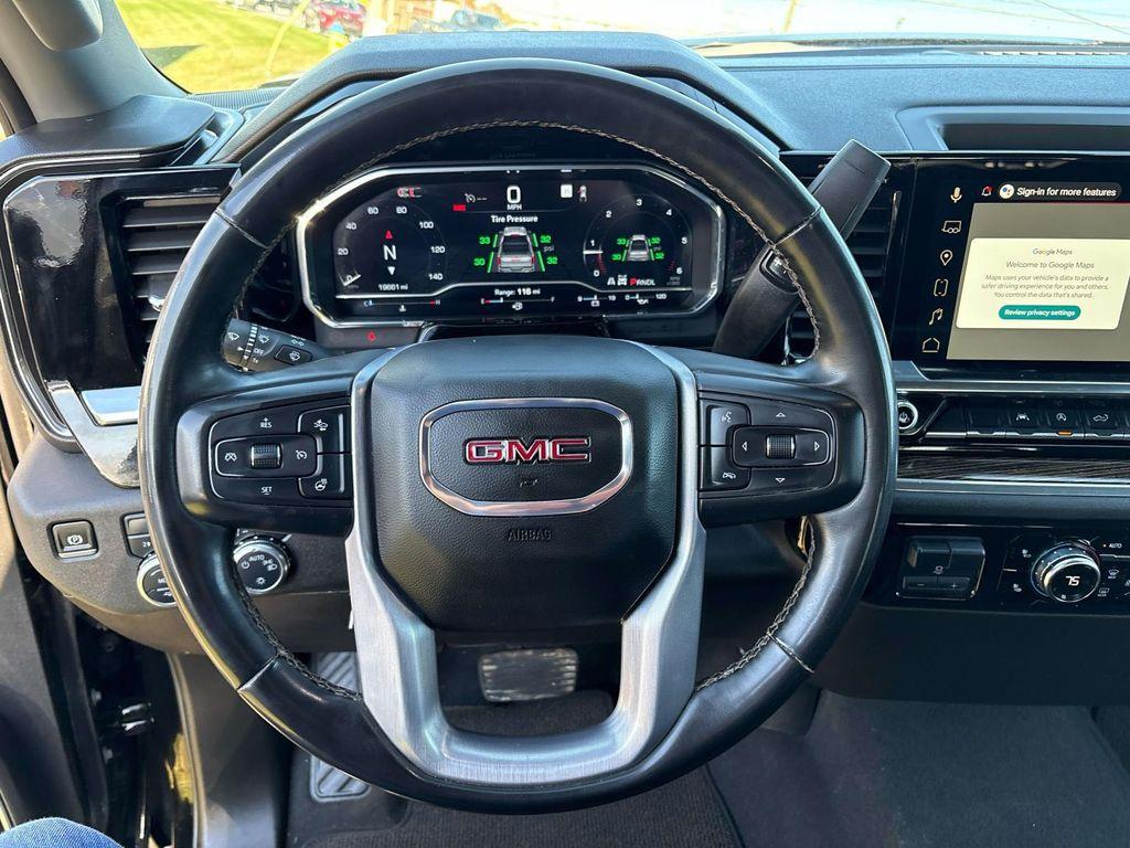 used 2025 GMC Sierra 1500 car, priced at $42,995