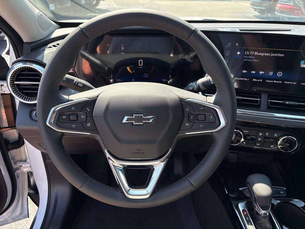 new 2025 Chevrolet Trax car, priced at $27,200