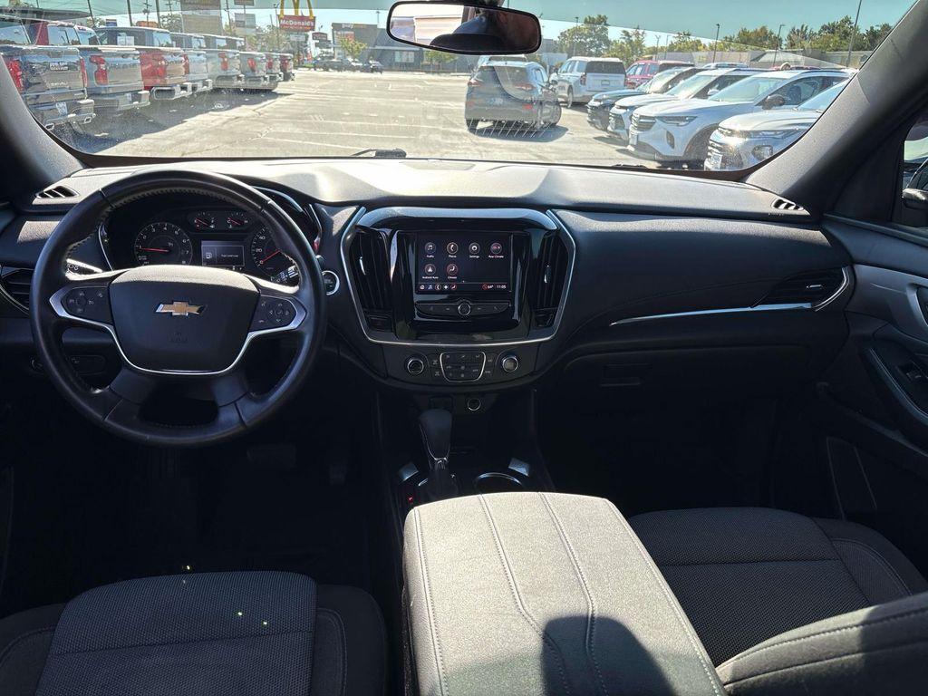used 2022 Chevrolet Traverse car, priced at $26,995