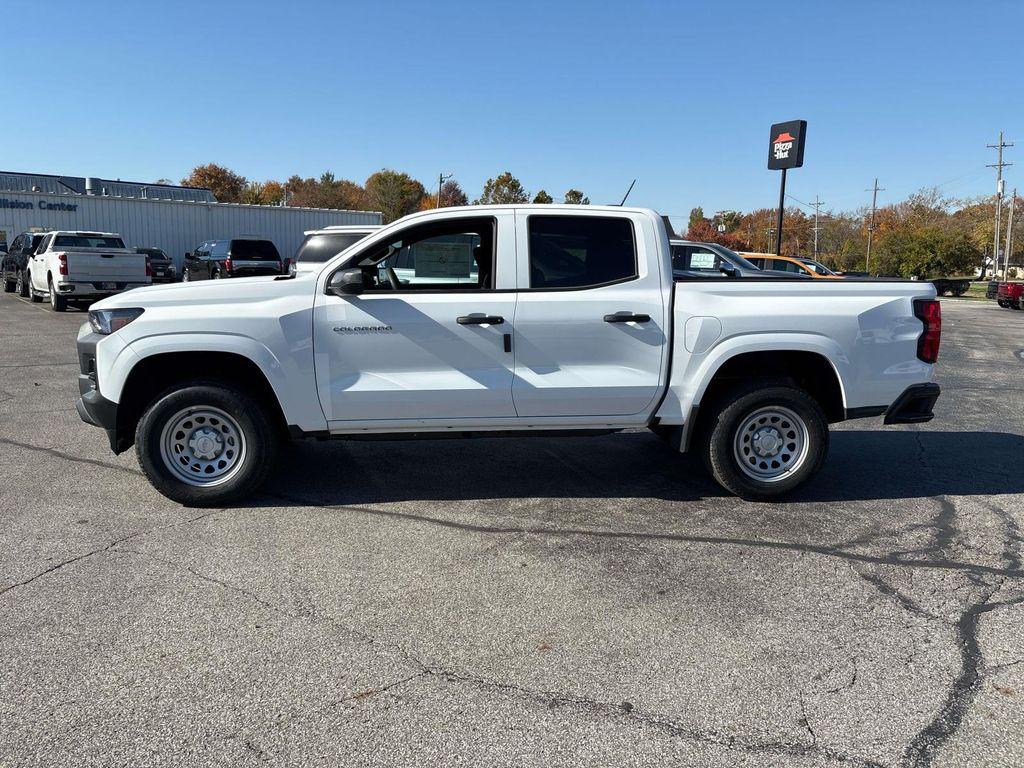 new 2026 Chevrolet Colorado car, priced at $33,400