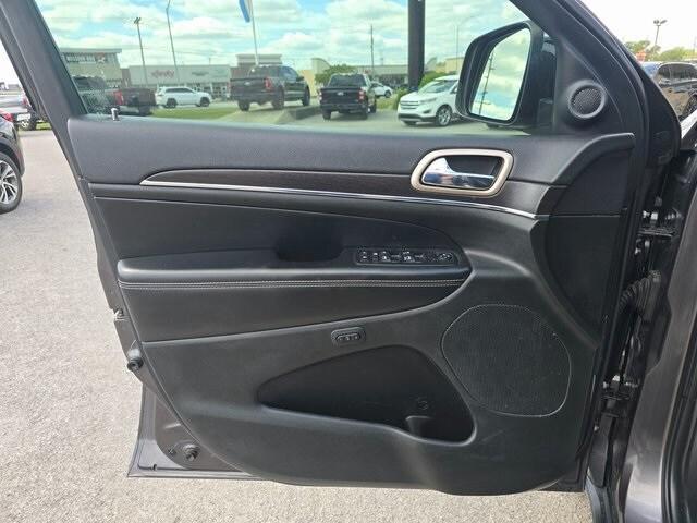 used 2015 Jeep Grand Cherokee car, priced at $12,999