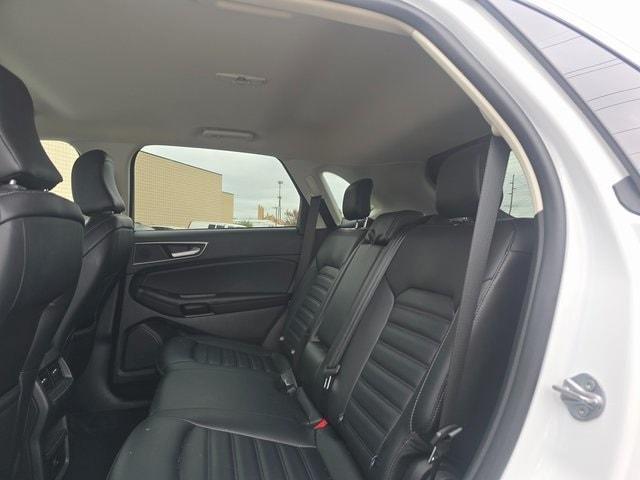 used 2024 Ford Edge car, priced at $25,000