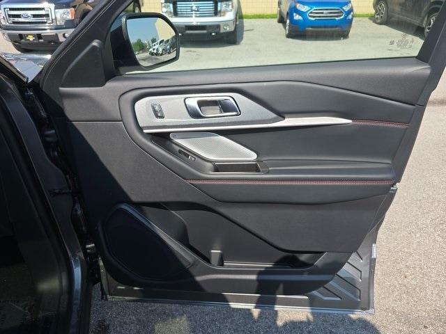new 2025 Ford Explorer car, priced at $55,879