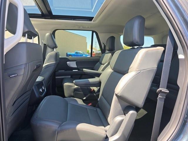 new 2025 Ford Expedition car, priced at $71,474