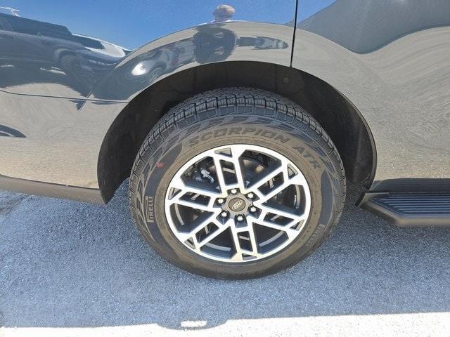 new 2025 Ford Expedition car, priced at $71,474