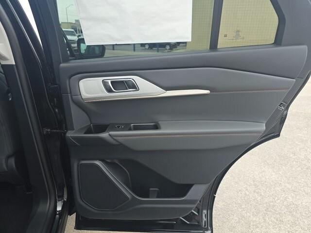 new 2025 Ford Explorer car, priced at $46,117