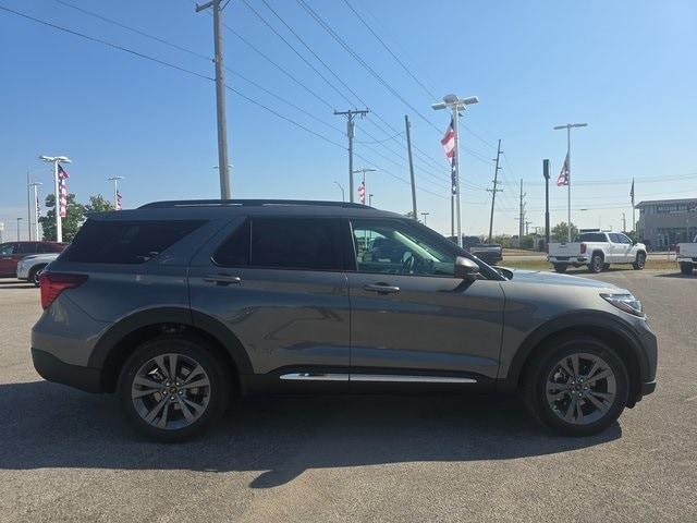 new 2025 Ford Explorer car, priced at $49,790