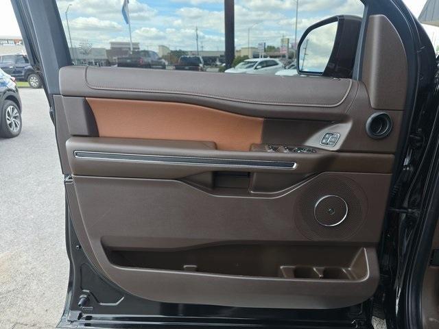 used 2024 Ford Expedition car, priced at $67,999