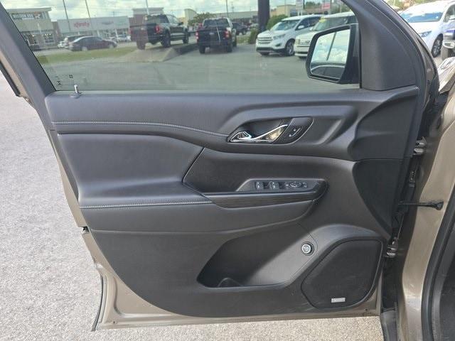 used 2023 GMC Acadia car, priced at $27,800