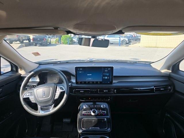 used 2023 Lincoln Nautilus car, priced at $35,800