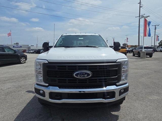 new 2025 Ford F-250 car, priced at $66,210