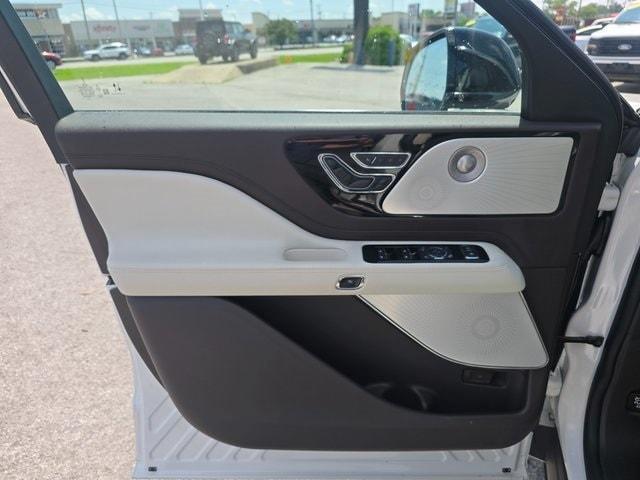 used 2023 Lincoln Aviator car, priced at $56,200