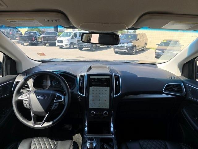 used 2024 Ford Edge car, priced at $32,999