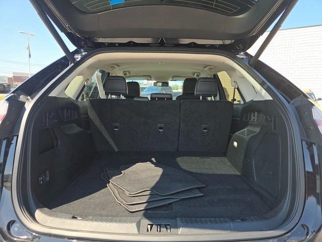 used 2024 Ford Edge car, priced at $32,999