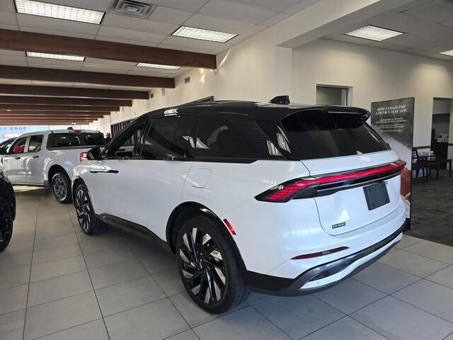 new 2025 Lincoln Nautilus car, priced at $71,805