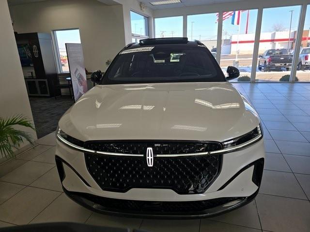 new 2025 Lincoln Nautilus car, priced at $71,805