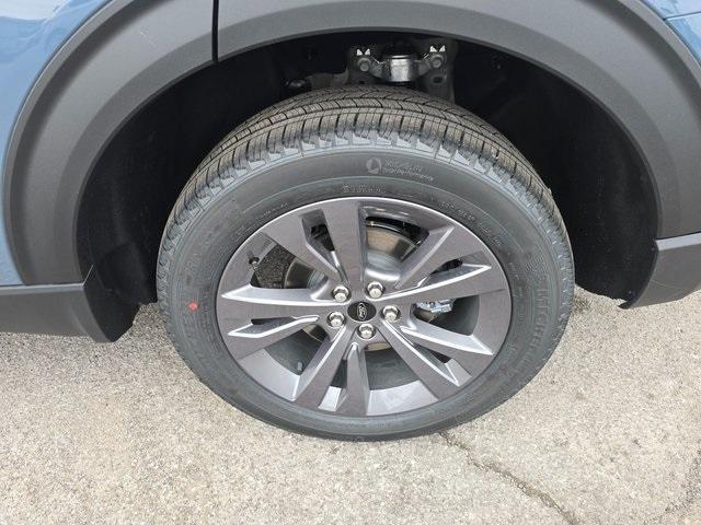 new 2025 Ford Explorer car, priced at $45,147