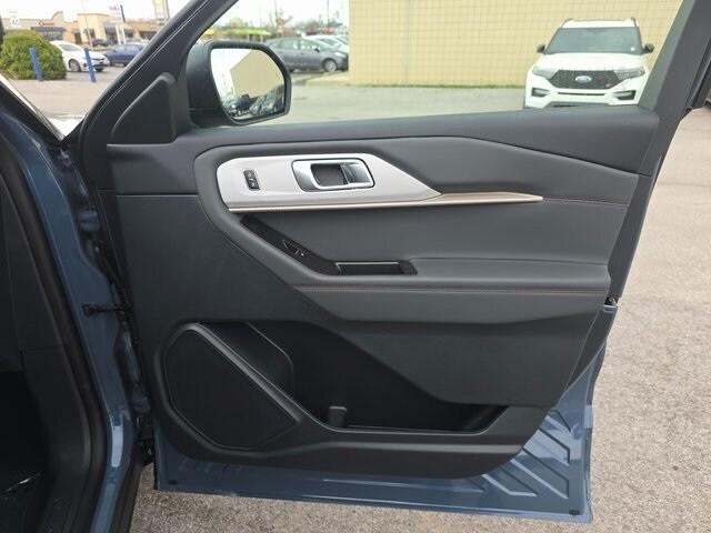 new 2025 Ford Explorer car, priced at $41,897