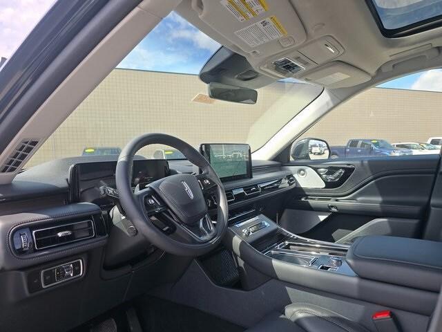 new 2025 Lincoln Aviator car, priced at $73,339