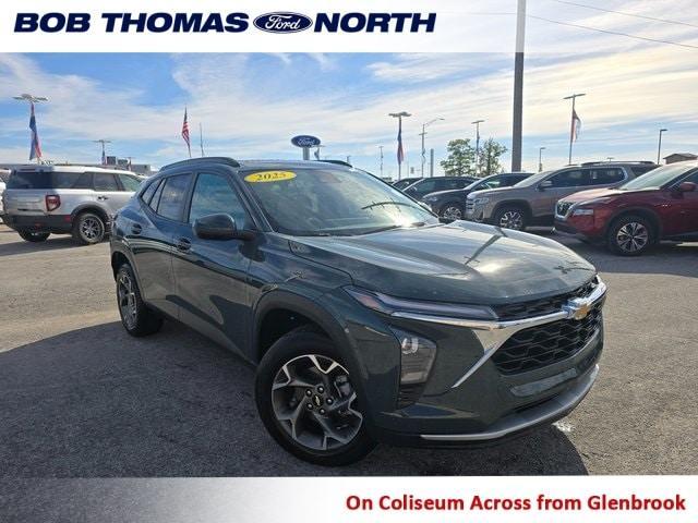 used 2025 Chevrolet Trax car, priced at $21,439