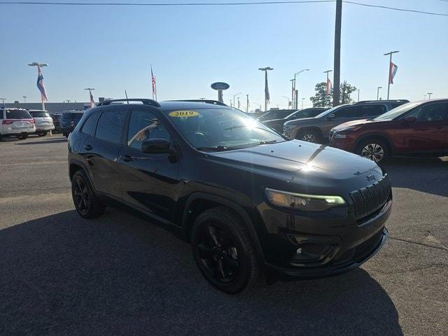 used 2019 Jeep Cherokee car, priced at $11,999