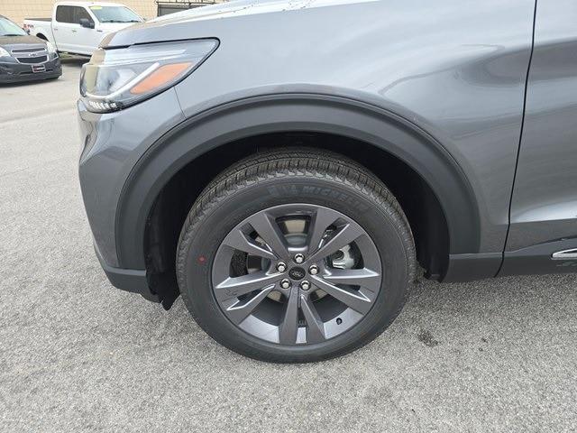 new 2025 Ford Explorer car, priced at $43,253