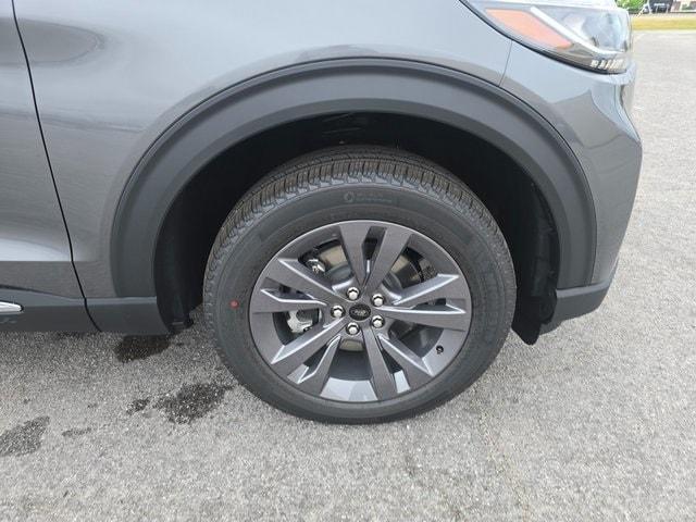 new 2025 Ford Explorer car, priced at $43,253