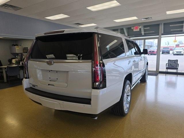 used 2016 Cadillac Escalade ESV car, priced at $27,100