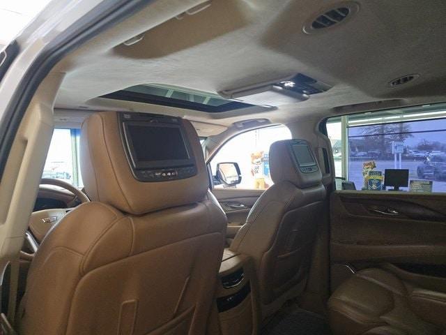 used 2016 Cadillac Escalade ESV car, priced at $27,100