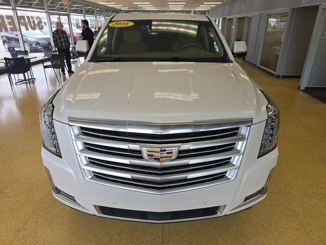 used 2016 Cadillac Escalade ESV car, priced at $27,100