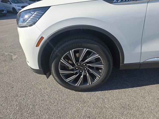 new 2025 Lincoln Aviator car, priced at $65,615