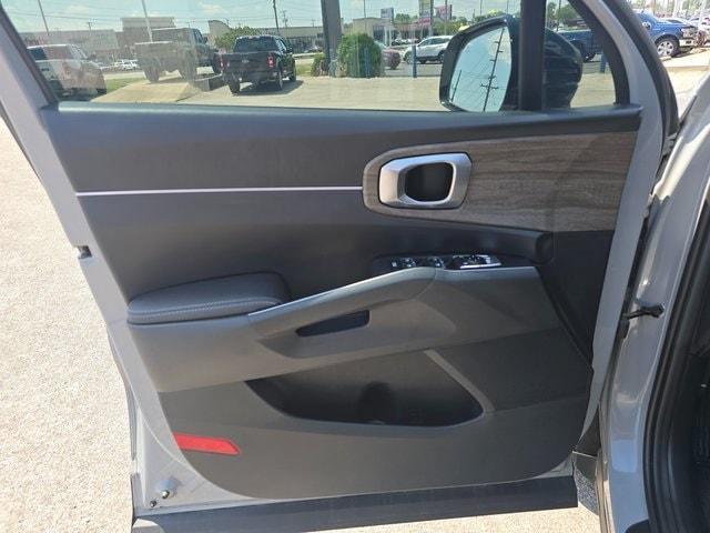 used 2023 Kia Sorento car, priced at $29,400