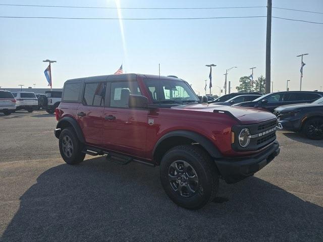 new 2025 Ford Bronco car, priced at $42,732