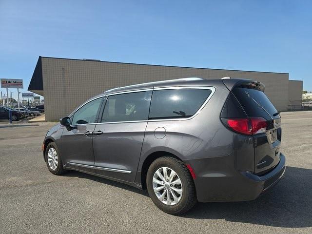 used 2018 Chrysler Pacifica car, priced at $16,850