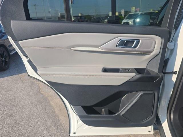 new 2025 Ford Explorer car, priced at $46,837