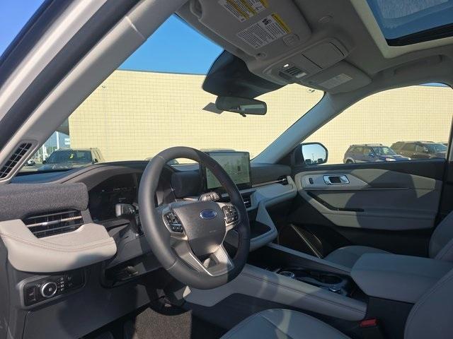 new 2025 Ford Explorer car, priced at $46,837