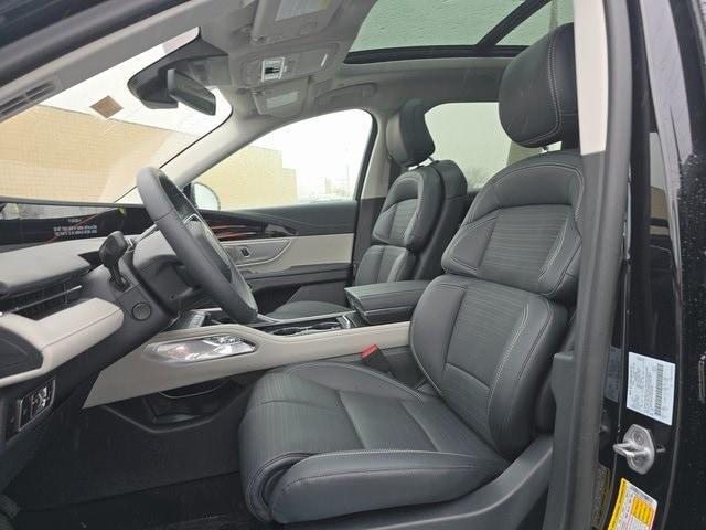 new 2025 Lincoln Nautilus car, priced at $68,305