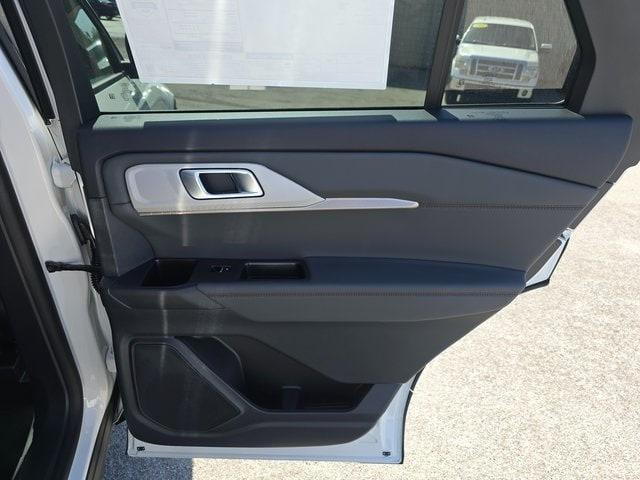 new 2025 Ford Explorer car, priced at $44,027
