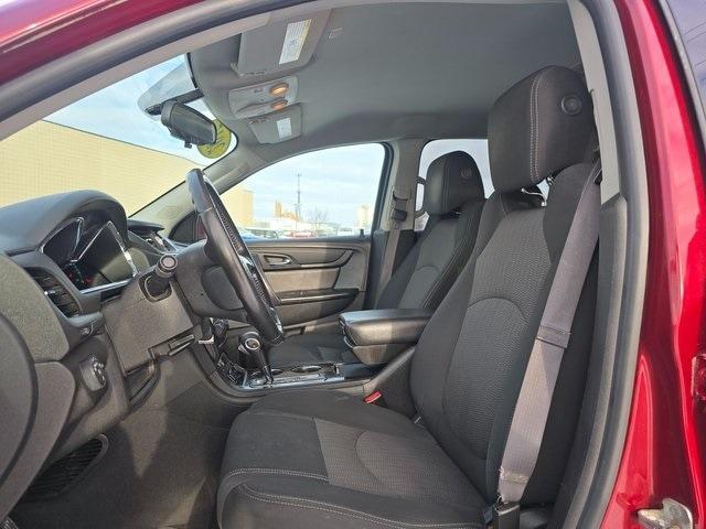 used 2015 Chevrolet Traverse car, priced at $9,999