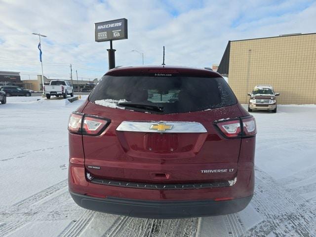 used 2015 Chevrolet Traverse car, priced at $9,999