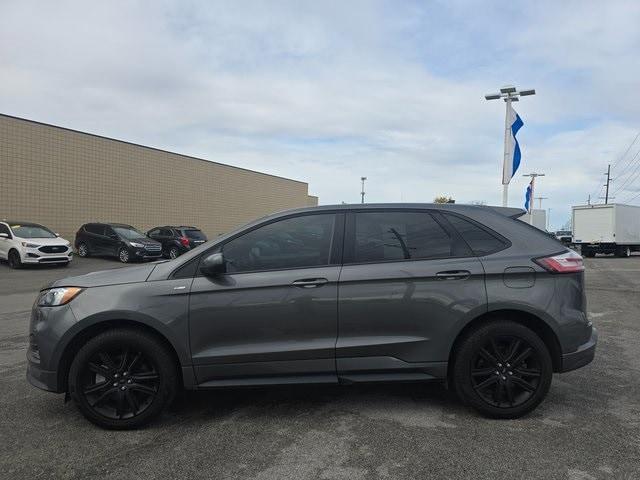 used 2022 Ford Edge car, priced at $29,999